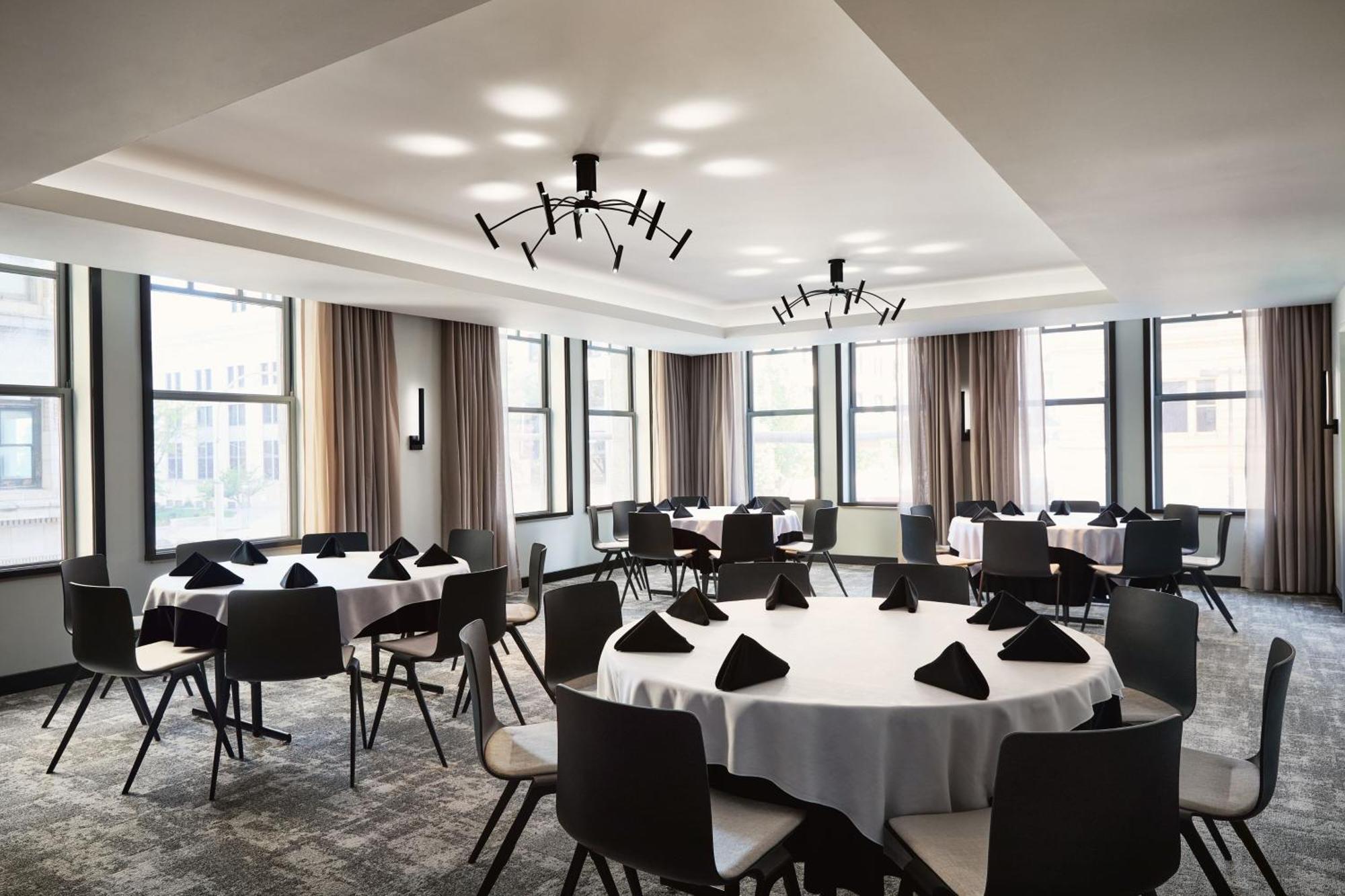 Ac Hotel By Marriott Kansas City Downtown ภายนอก รูปภาพ